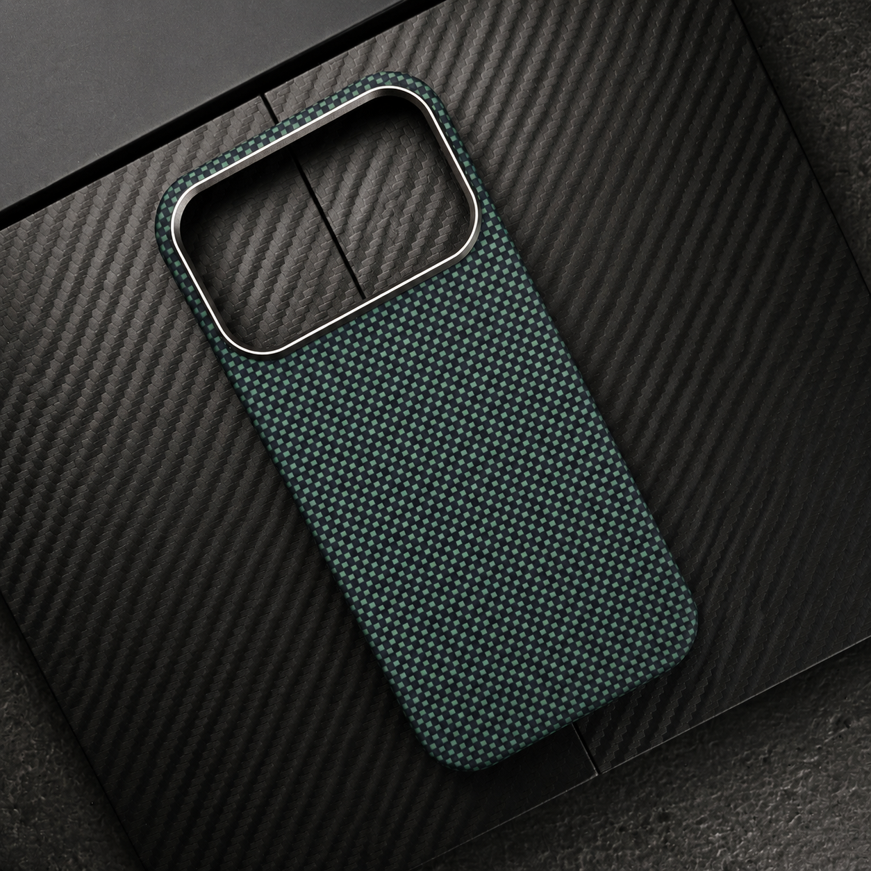 Premium iPhone Case MagSafe Compatible Camera Lens Protection Aramid Carbon Fiber Shockproof Cover Anti Scratch Ultra Thin Wireless Charging Design
