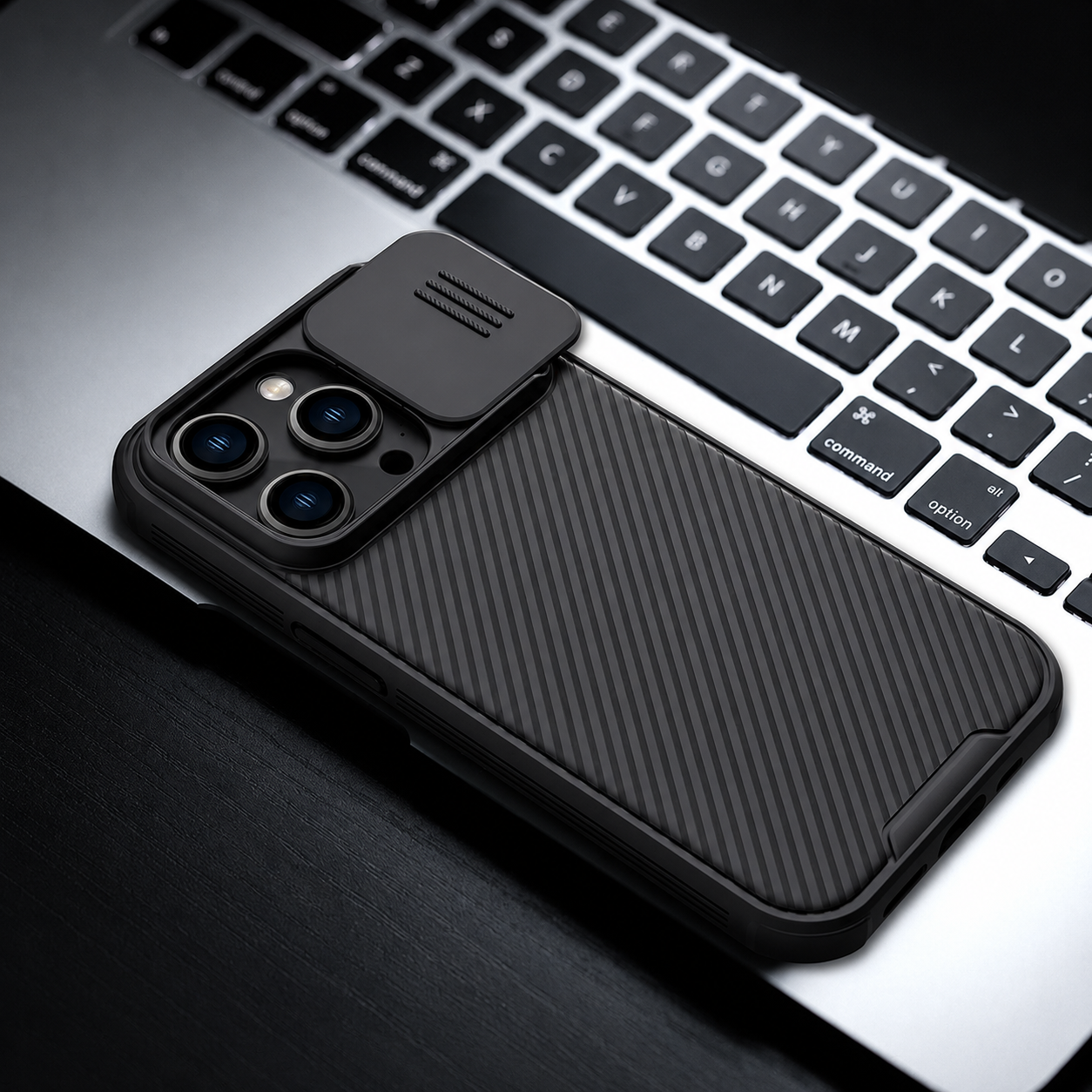 Premium iPhone Case MagSafe Compatible Carbon Fiber Texture Protective Cover Sliding Camera Cover Camera Lens Protection Shockproof Slim Design
