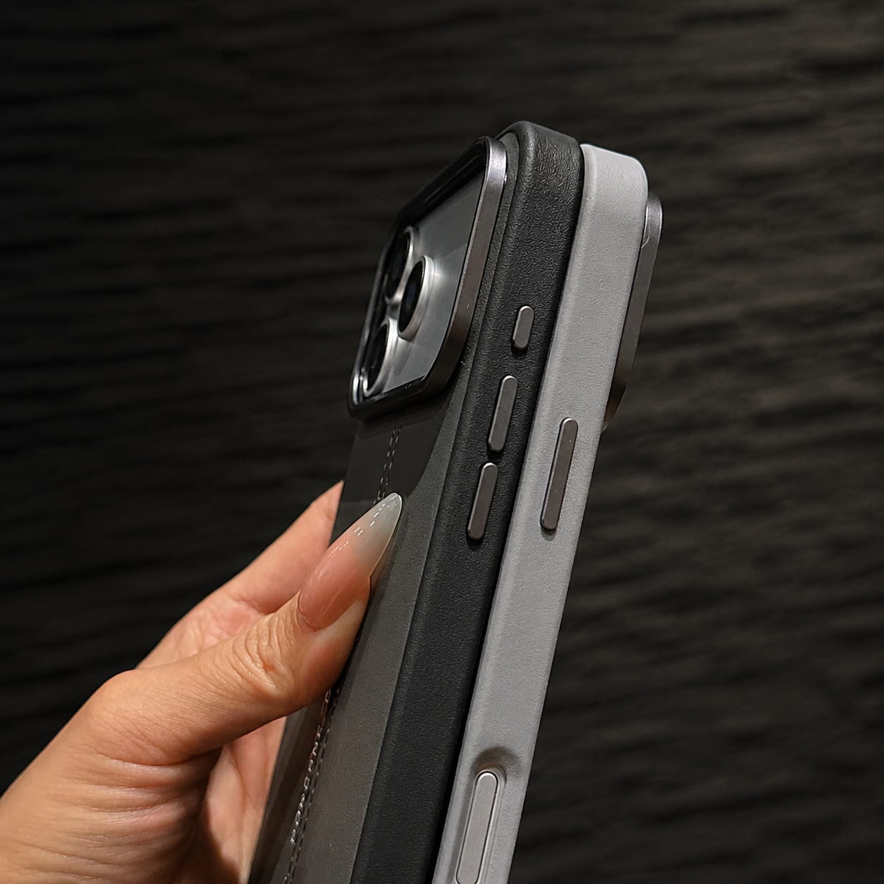 Premium iPhone Case Real Forged Carbon Fiber MagSafe Cover Shockproof Dual-Layer TPU Hybrid Lightweight Non-Slip Full-Coverage Protective Design