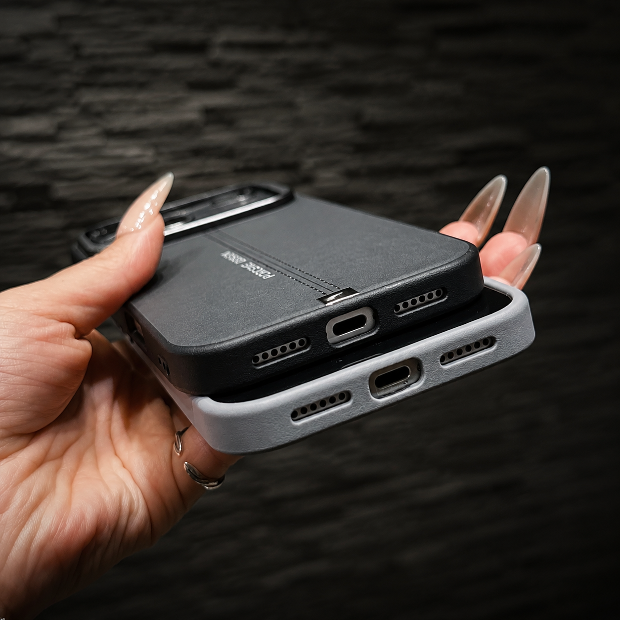 Premium iPhone Case Real Forged Carbon Fiber MagSafe Cover Shockproof Dual-Layer TPU Hybrid Lightweight Non-Slip Full-Coverage Protective Design